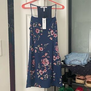 NWT BCBG Generation Size 4 mini floral dress